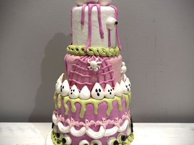 Halloween Ghoulish Light-Up Halloween Spooky Pink Tiered Cake Decor with Eyes and Ghosts
