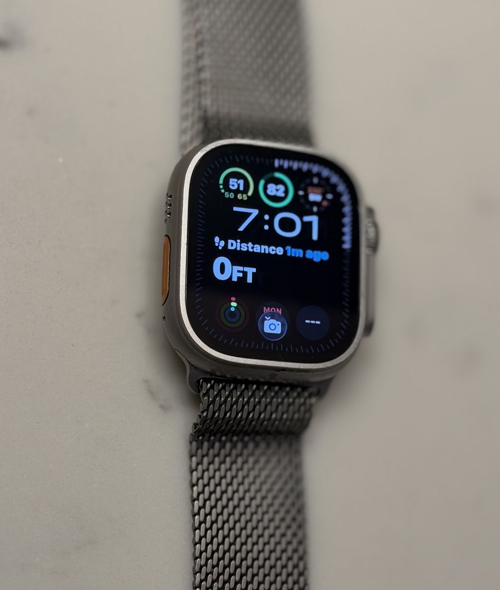 Apple Watch Ultra 2 (49mm, Natural Titanium) — GPS + Cellular — with Titanium Milanese Loop