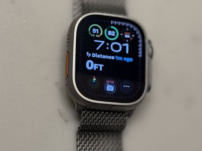 Apple Watch Ultra 2 (49mm, Natural Titanium) — GPS + Cellular — with Titanium Milanese Loop