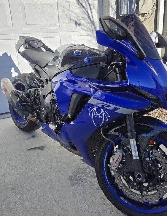 2020 Yamaha R1
