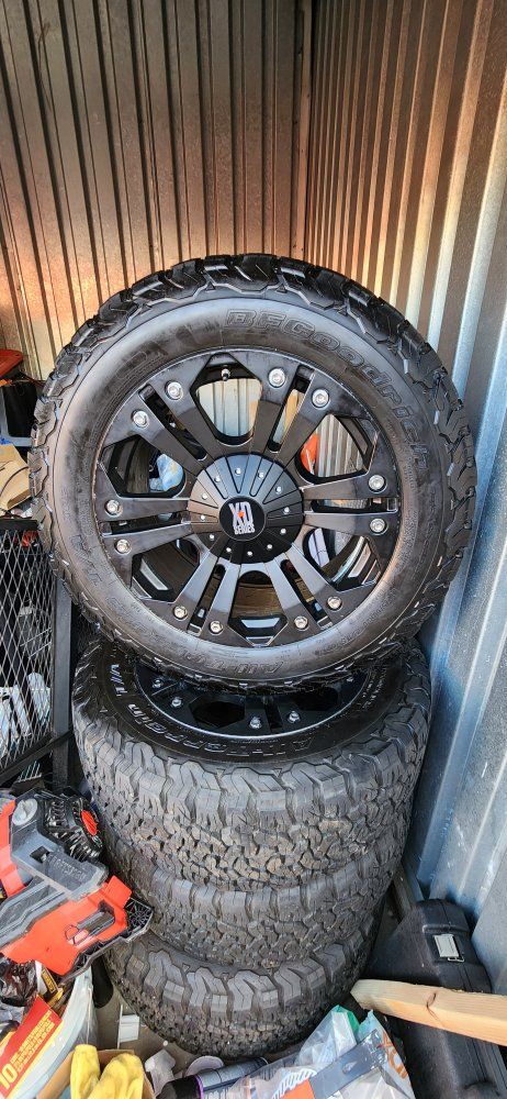 2018 tundra wheels and tires 20x9 monster xd serie