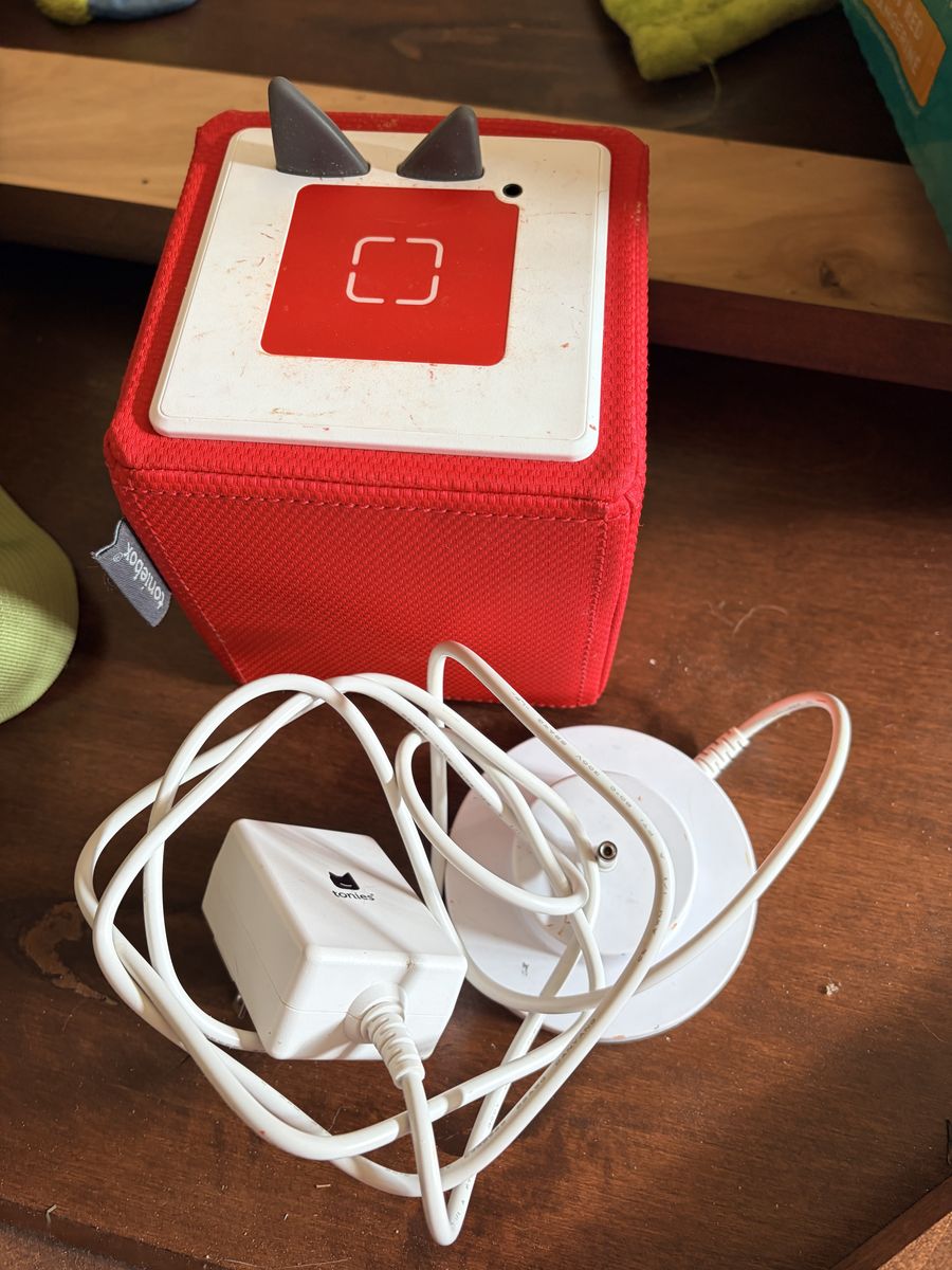 Disney Tonies Music Box With Characters