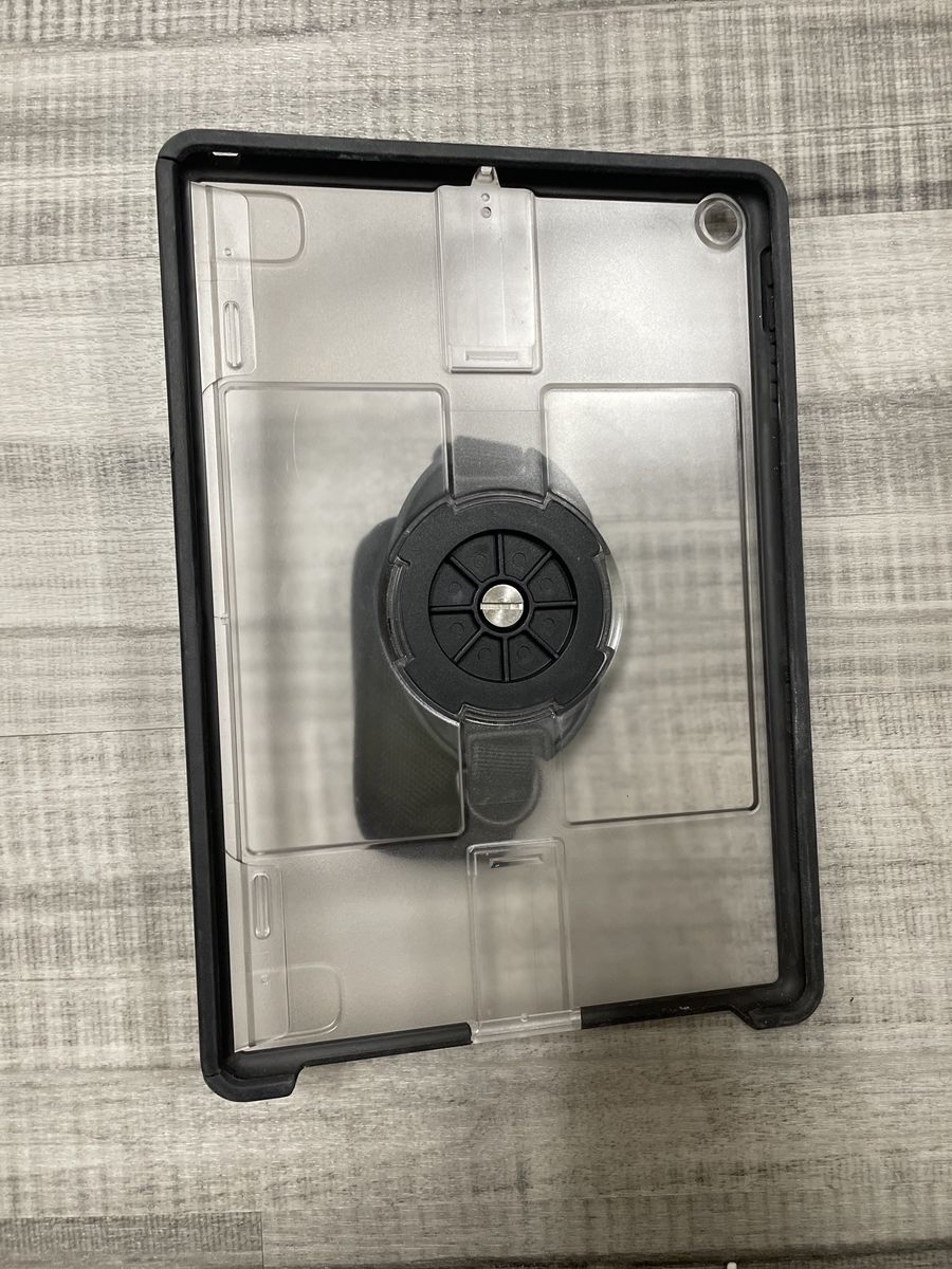 OtterBox iPad (7th/8th/9th Gen) Defender Series Case - Durable Protection