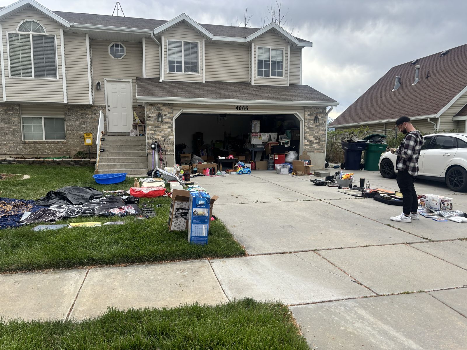 Roy Yard Sale 4666 S 4075 W