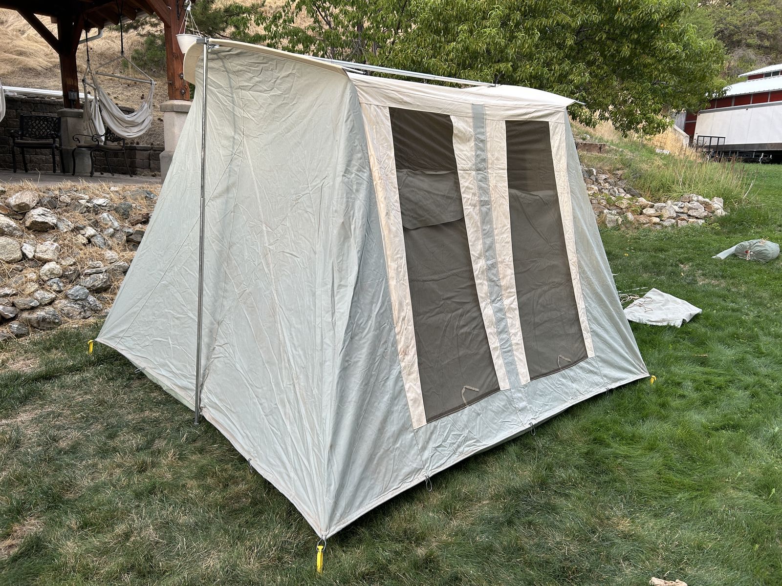 Springbar tent 10 x 10 almost new