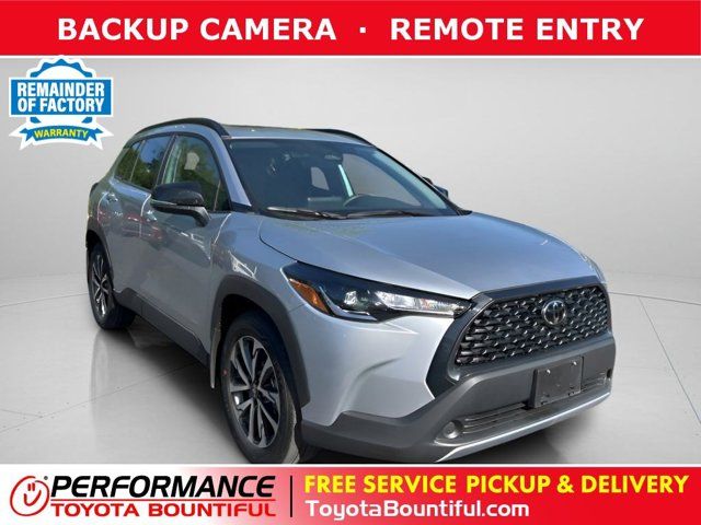 2025 Toyota Corolla Cross LE