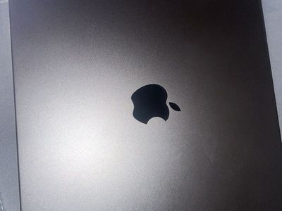 Apple MacBook Pro 16" M4 Max •36GB Ram • 1TB SSD • space black •5 battery cycles