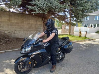 2013 KAWASAKI CONCOURS 14 1400CC