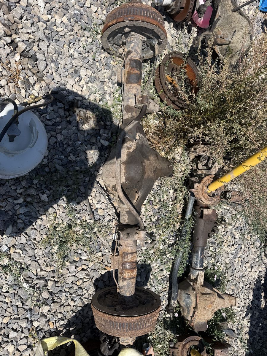 1998 dodge 2500 axles