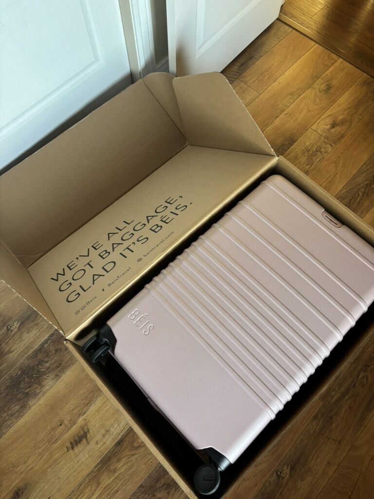 BEIS Large Check-In Roller in Atlas Pink