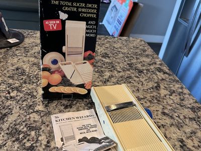 Vintage 1995 As Seen on TV The Kitchen Wizard Slicer Dicer Grater Shredder Chop