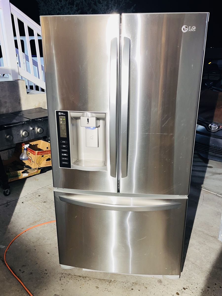 $550 OBO GOOD FRIDGE LG STAINLESS STEEL