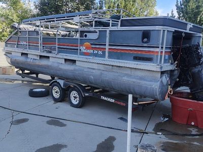 1988 Bass Buggy by Sun Tracker TriToon pontoon boat.