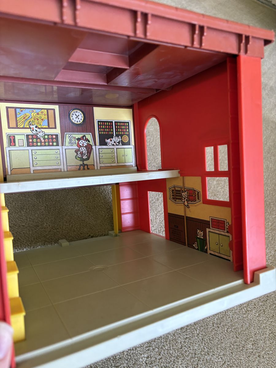 Main image 14