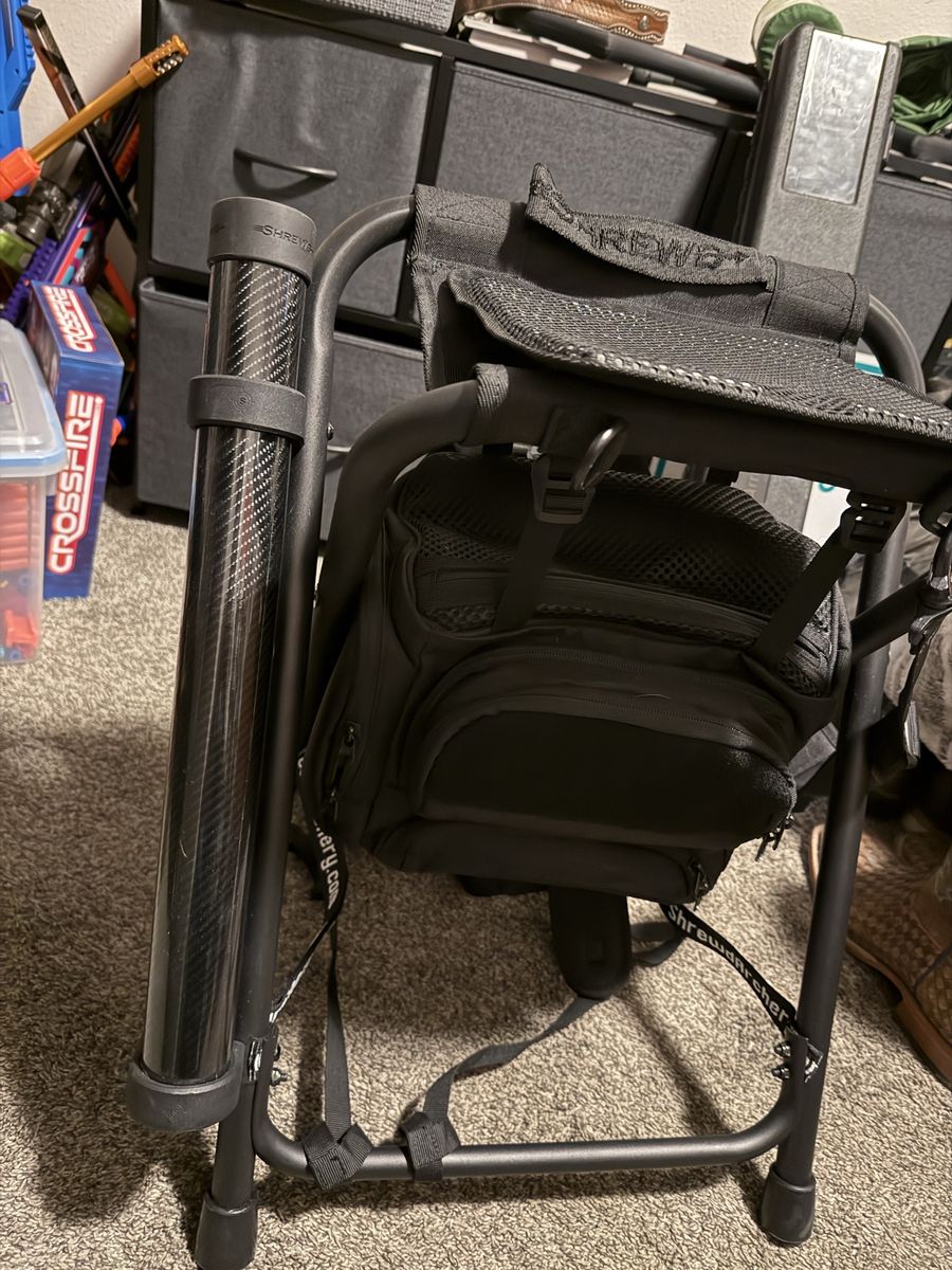 Shrewd archery chair/ backpack