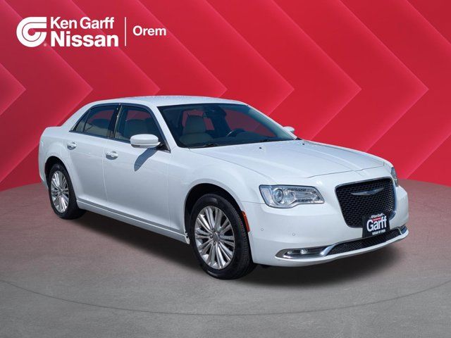 2021 Chrysler 300 Touring L