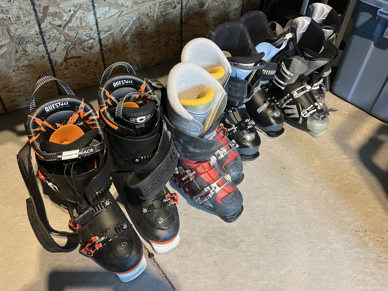size 28 Ski Boots $38 To 55