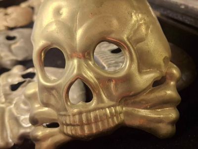 Totenkopf deaths head badge antique relic