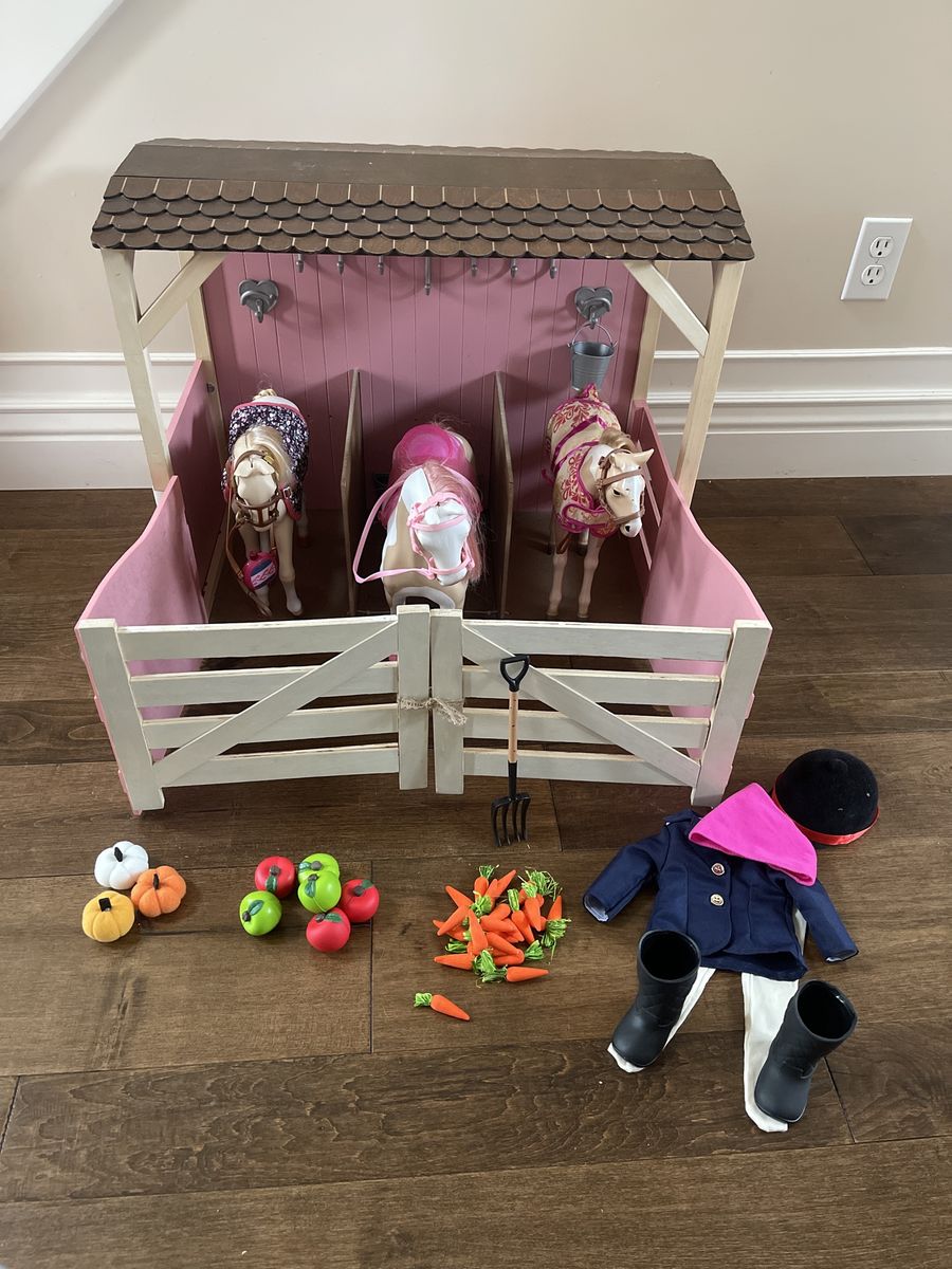 Our Generation 18” Doll Horse Stable Set