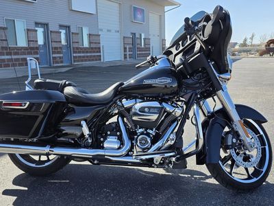 *LOW MILES & WARRANTY* 2023 Harley-Davidson FLHX Street Glide