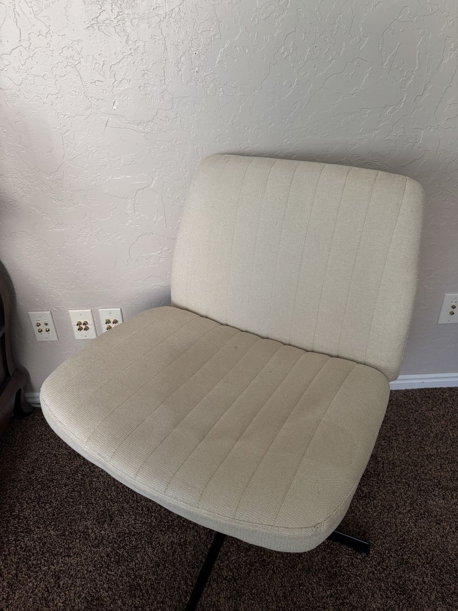 Criss-Cross Swivel Office Accent Chair
