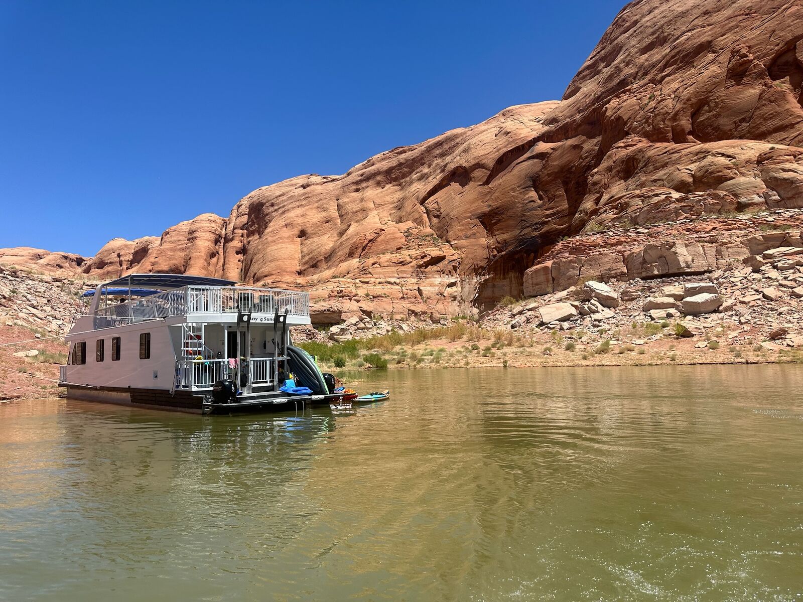 2021 Twin Anchors Houseboat