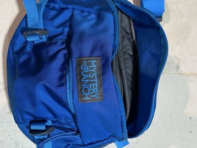Mystery Ranch Hip Pack Fanny Pack Blue Sling Bag Outdoor Carry