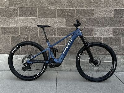 Pivot Shuttle AM Pro XO Eagle Large