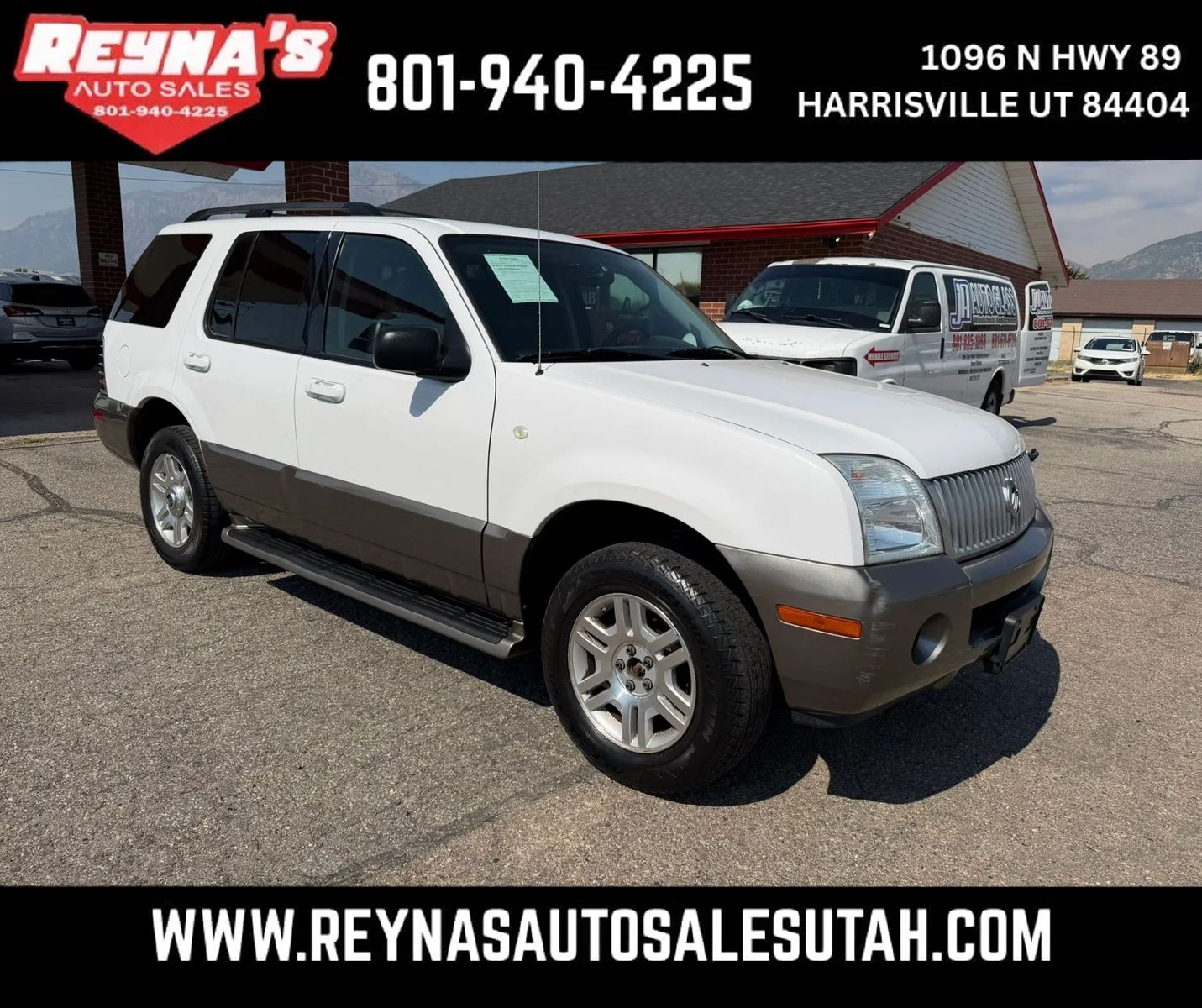 2004 Mercury Mountaineer Luxury