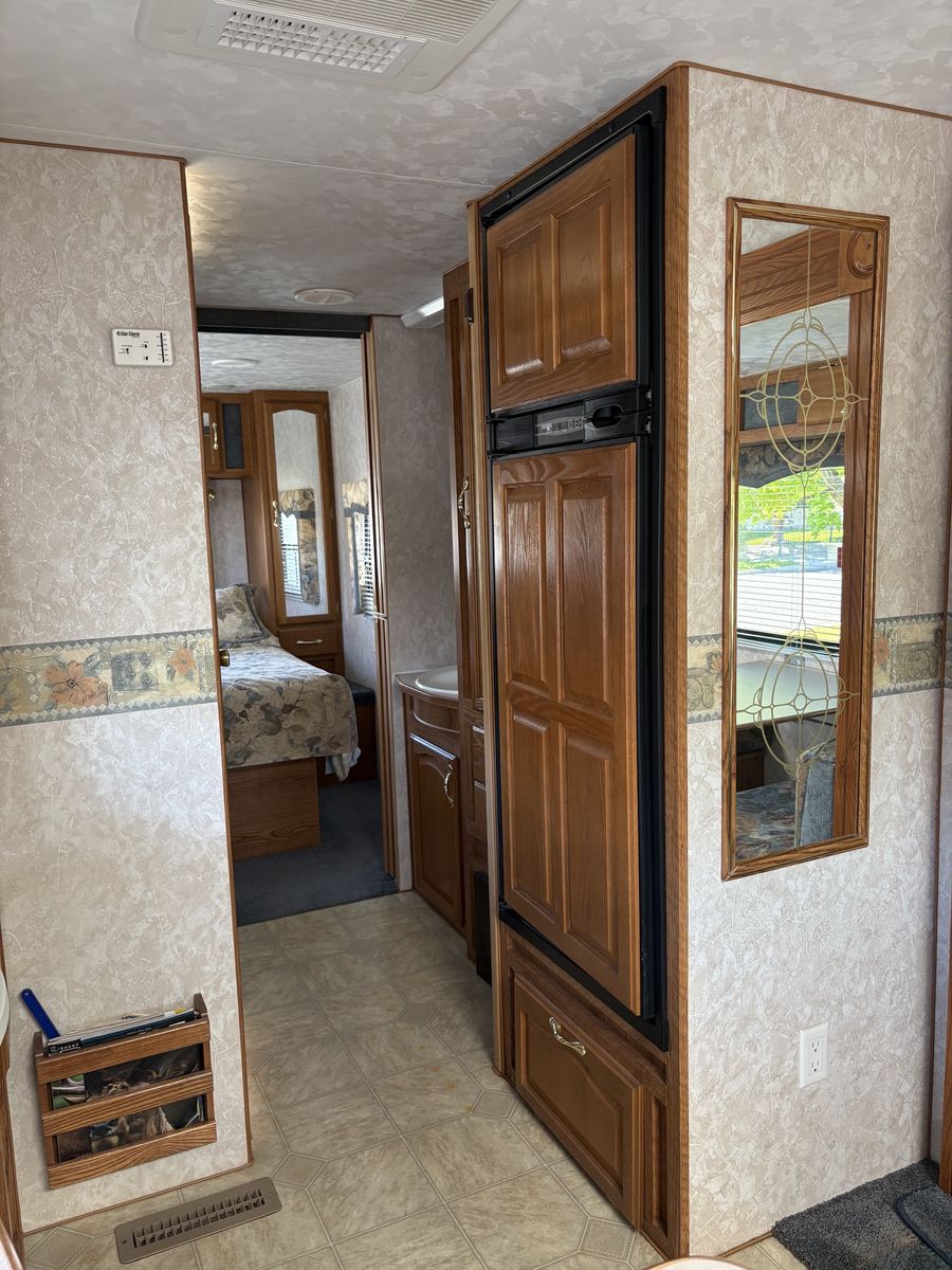 Main image 18