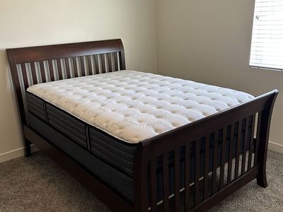 bed & dresser set