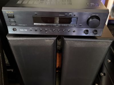 Onkyo receiver and speakers