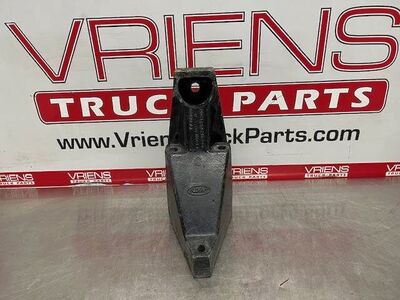 Peterbilt 379 Bracket