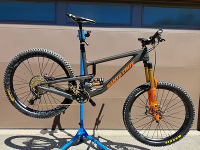 Santa Cruz Nomad CC V4 27.5” Large