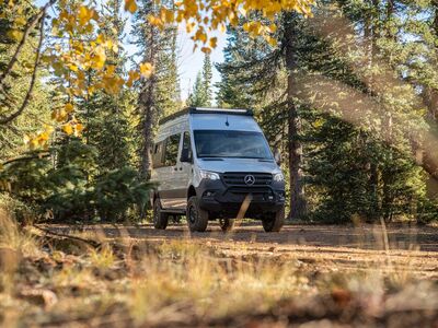VAN AMERICA - ADAPT CAMPER VAN - SPRINTER 144 AWD