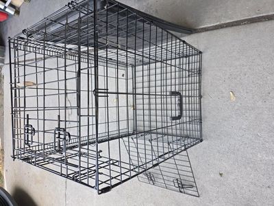 Collapsible pet crate