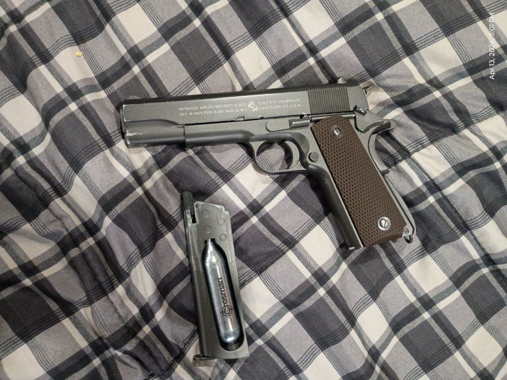 Airsoft gun 1911 A1