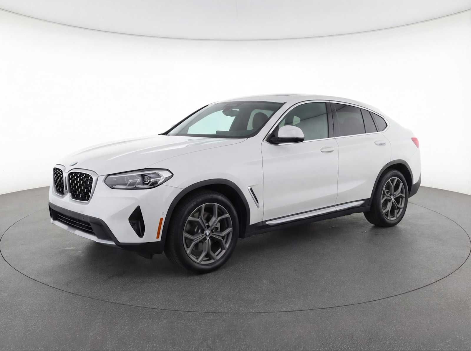 2024 BMW X4 xDrive30i