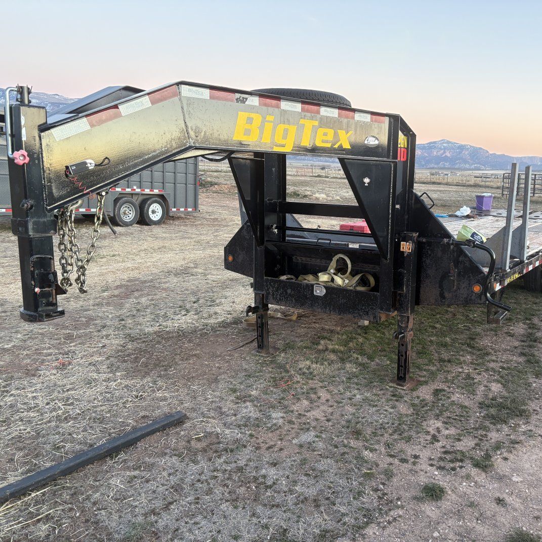 Big Tex Flatbed Gooseneck Trailer
