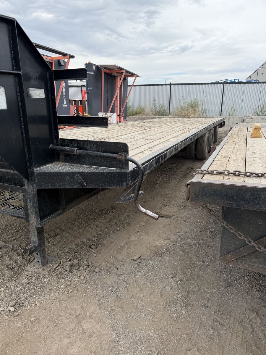 Texas Bragg Tandem Axle Gooseneck Equipment Trailer –