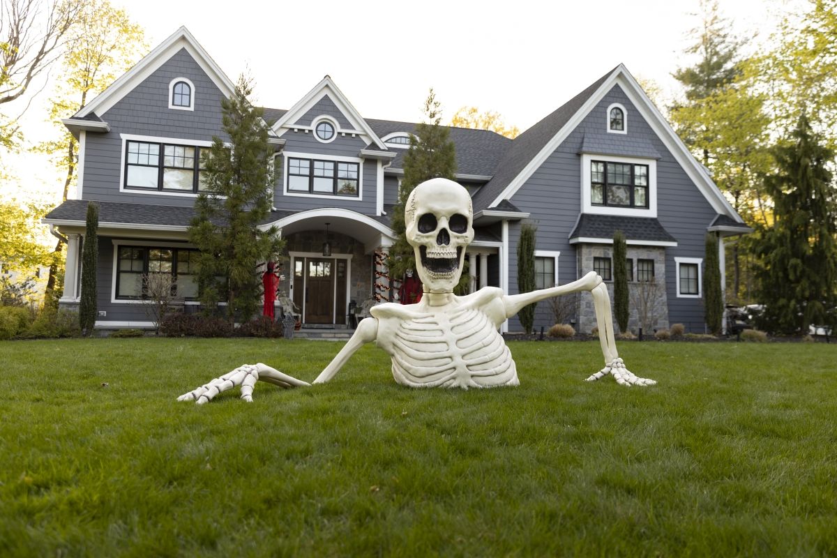 Halloween GIANT 5' Rattles Skeleton Monster GroundBreaker Home Decor Decoration Yard Prop