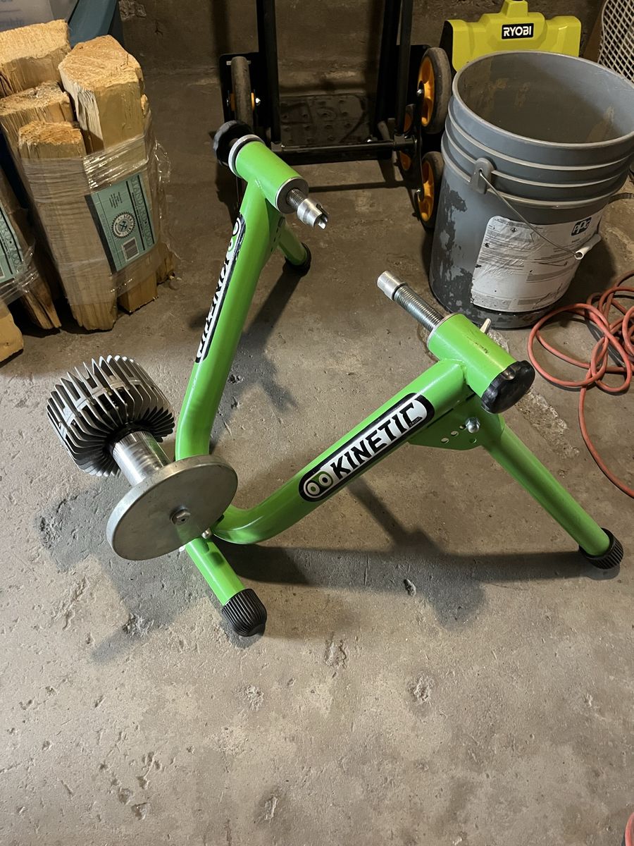 Kinetic by Kurt Road Machine Bicycle Trainer - Green/Black, Fluid Resistance
