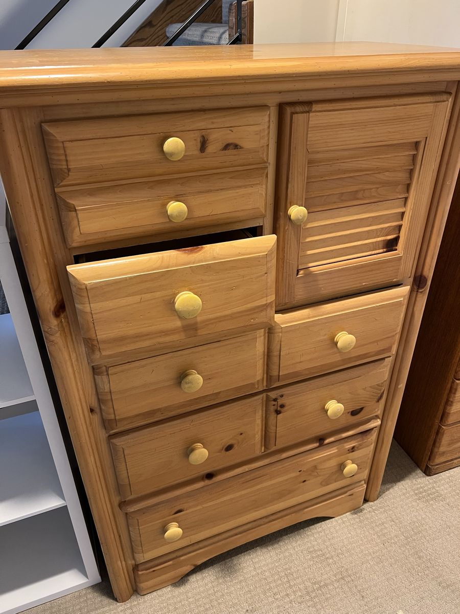 Dresser