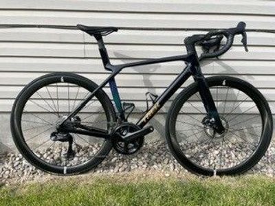 2025 Trek Madone SL 7 Gen 8