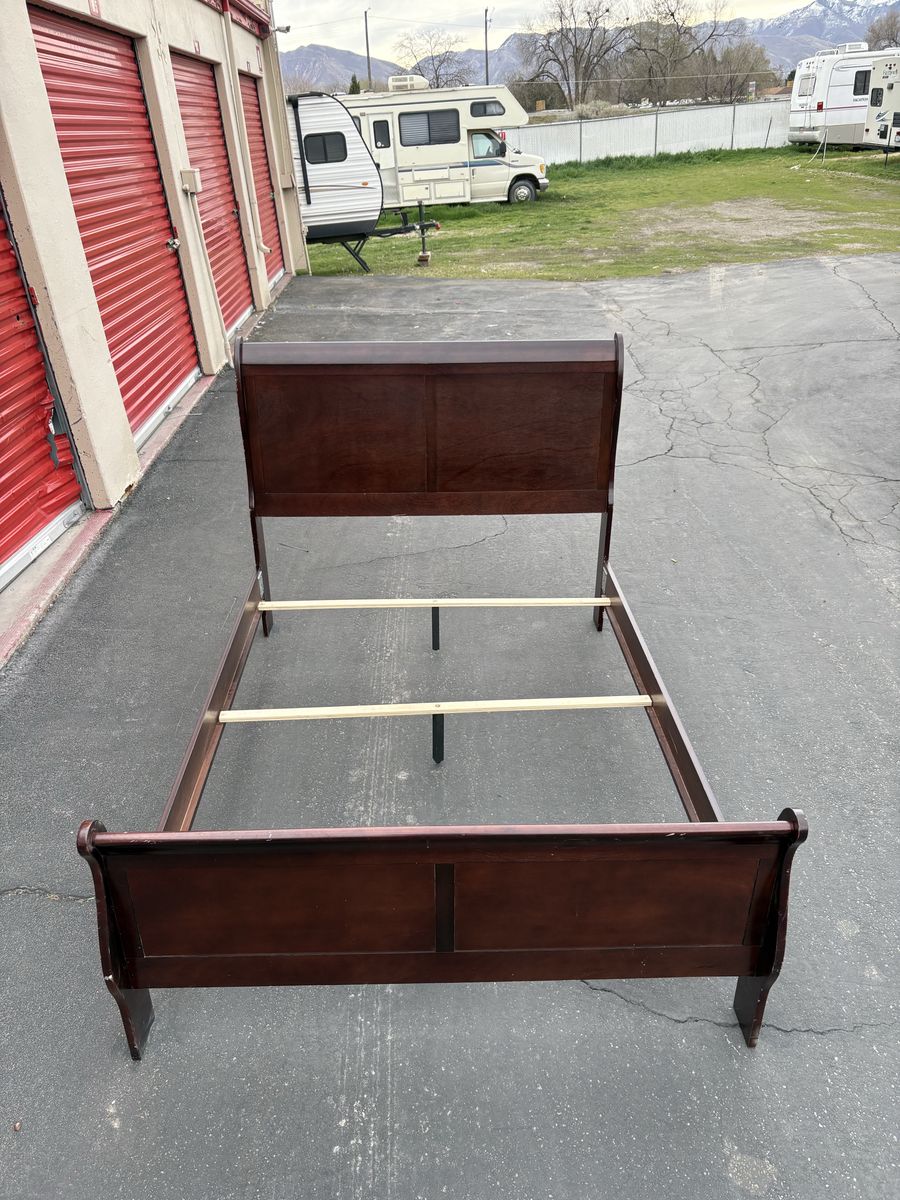 Ashley Furniture Full Sleigh Bed