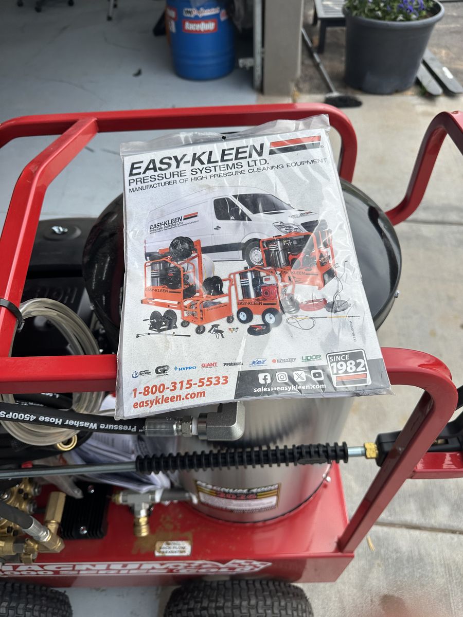 Easy kleen pressure washer