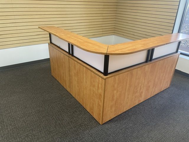 Receptionists Work Station/Desk