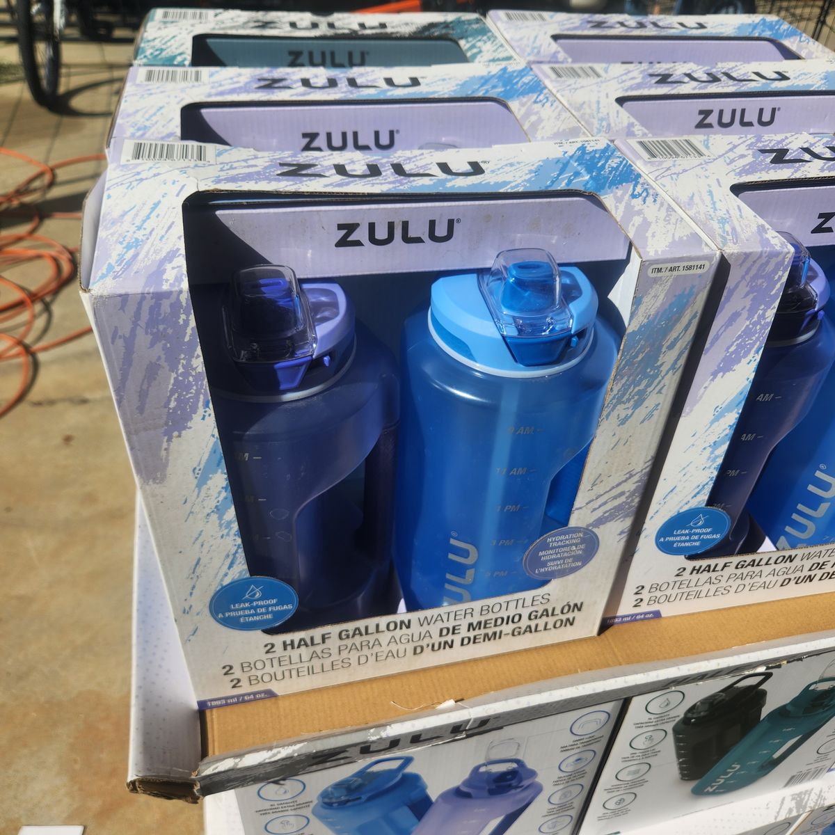 Zulu 64 oz  half gallon water bottles Many Colors NEW IN BOX