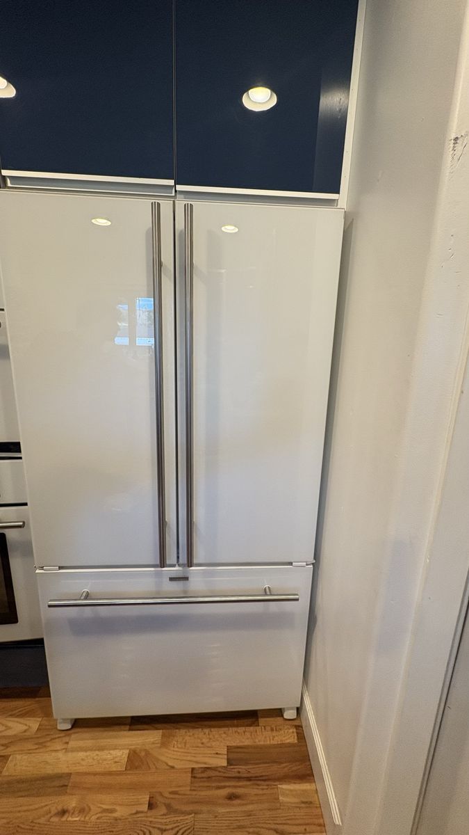 Jenn-Air Refrigerator