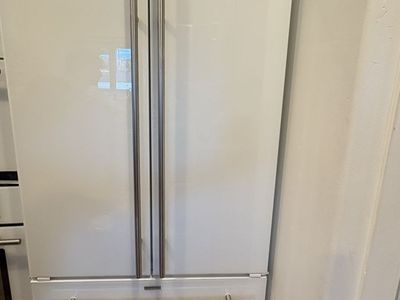 Jenn-Air Refrigerator